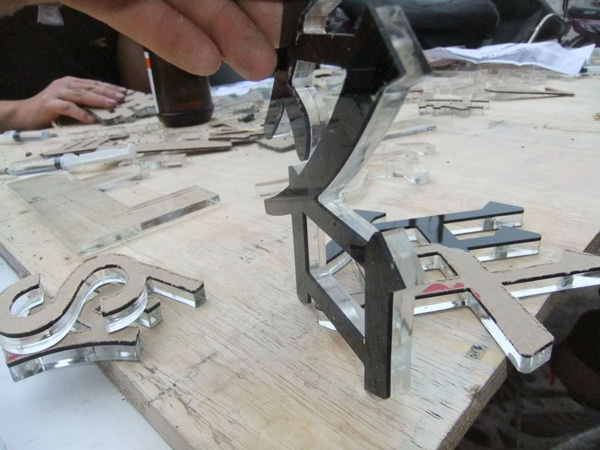 嘉興廣告公司制作水晶字現(xiàn)場 嘉興廣告公司制作水晶字現(xiàn)場