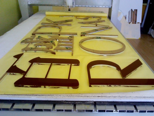 嘉興廣告公司水晶字制作現場展示